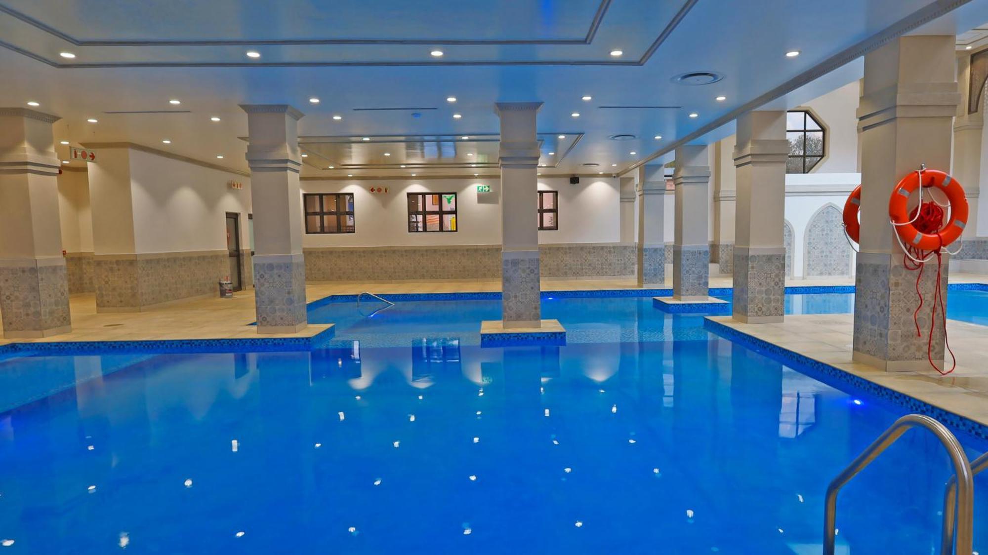 Qurtuba Hotel And Spa Sandown Екстериор снимка